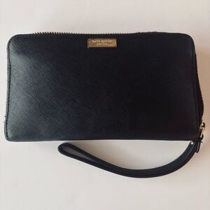 Kate Spade Black Leather Wristlet Wallet Compartments for $/Credit Cards Zipper